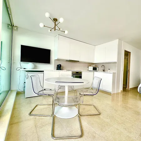 T2 - Grande Terrasse, Vue Mer, Piscine Bandol